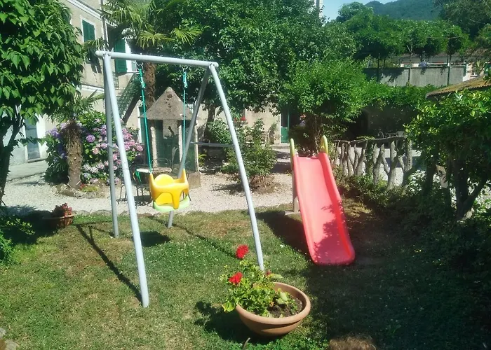 Le Ortensie Di Vittoria Nel A Pochi Minuti Di Auto Dalle Spiagge Mezzanego
